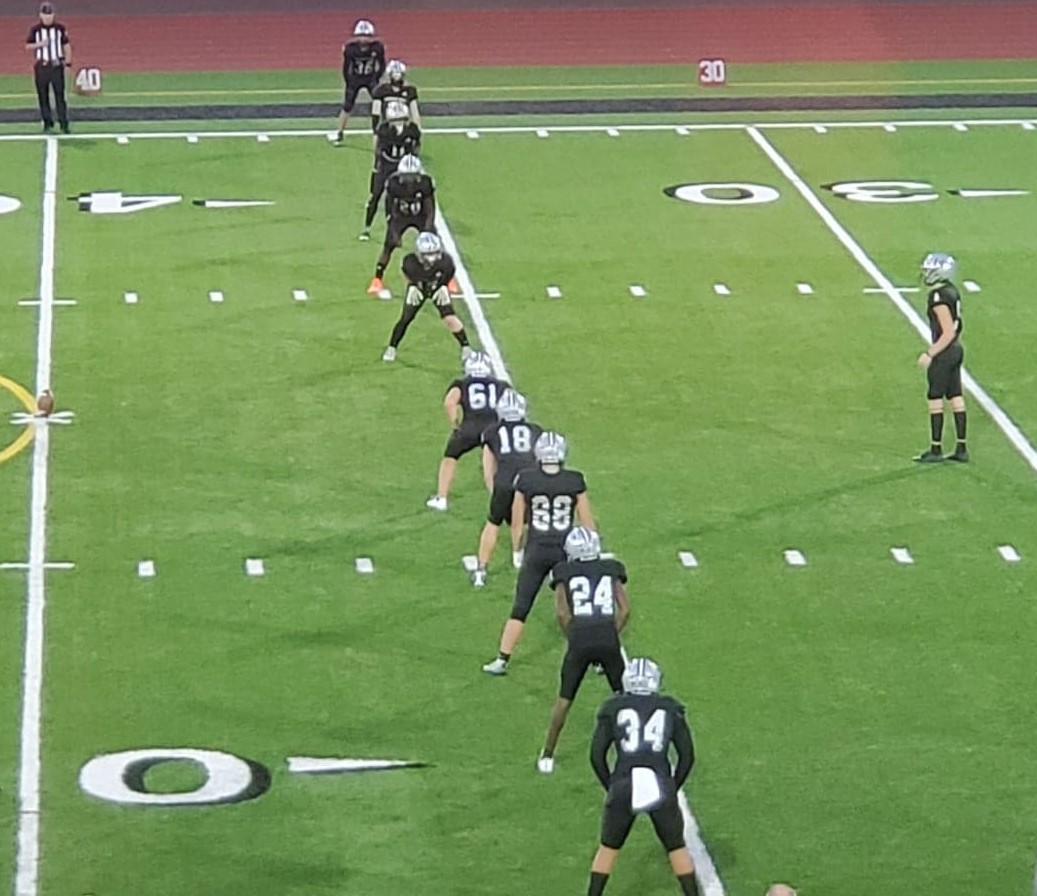 ER Brady Peterson kicking off