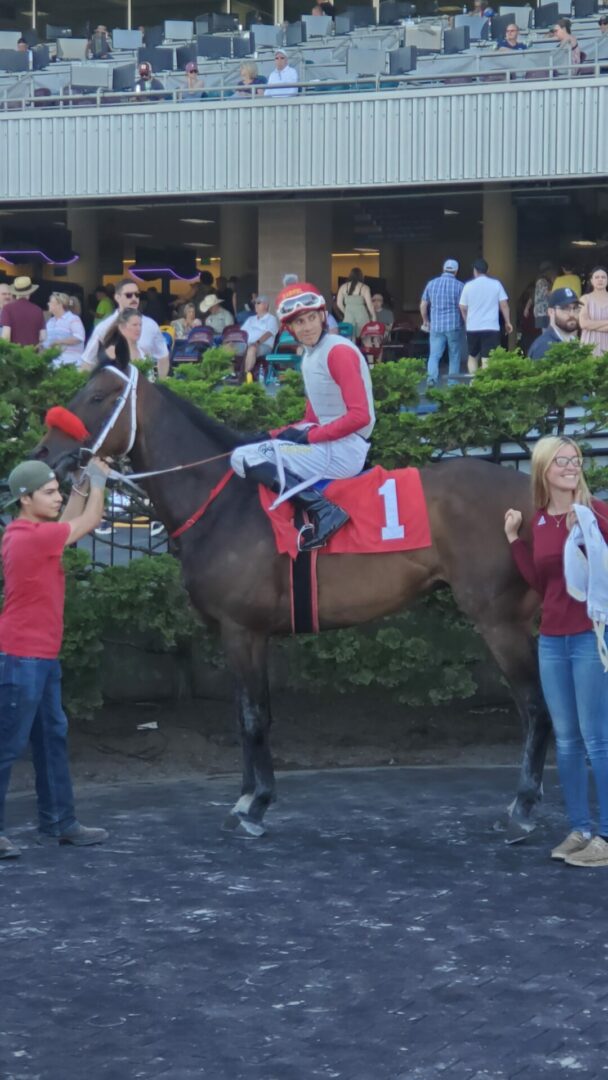 emd lucky lad cruz