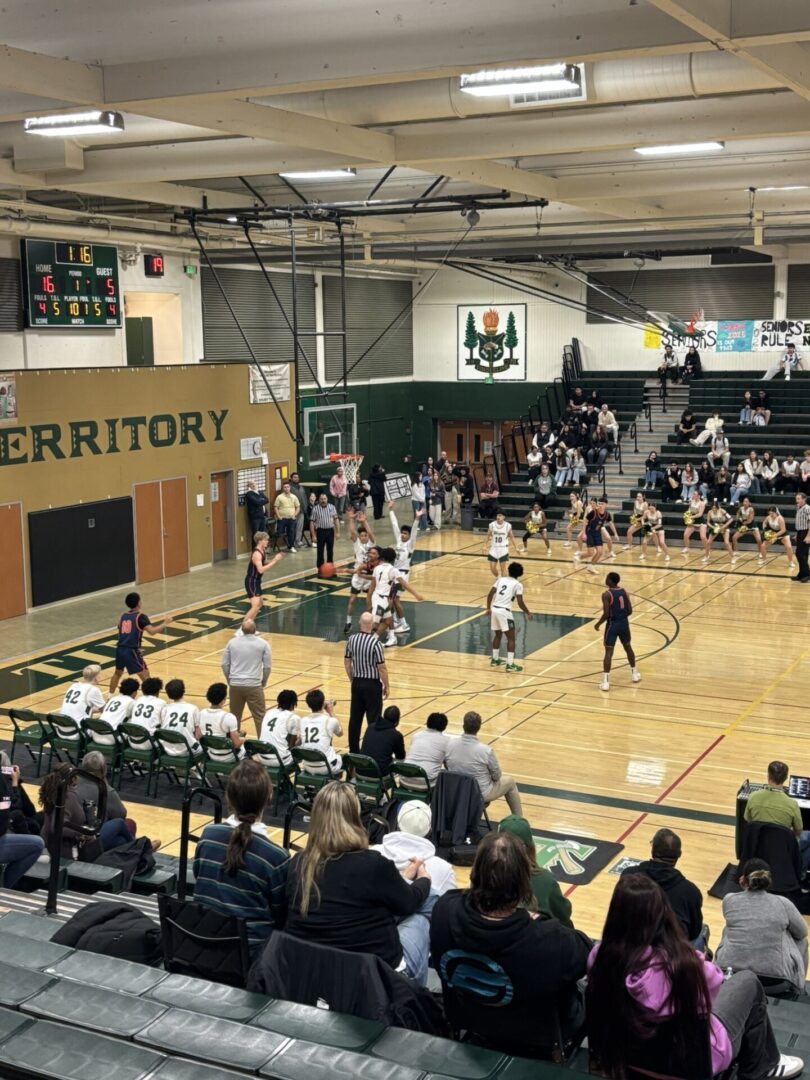 Lakes vs Timberline Boys BBall