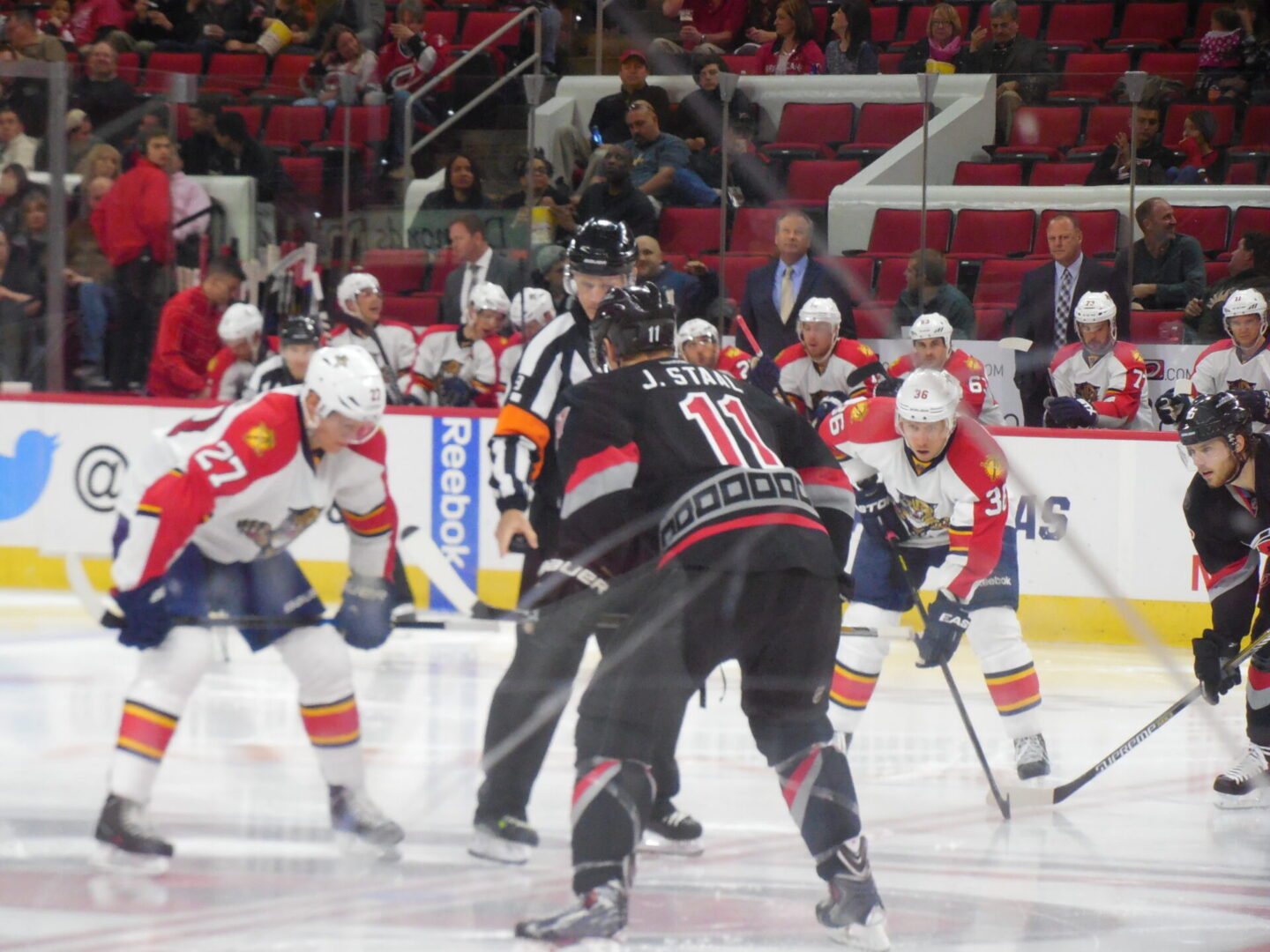 Carolina_Hurricanes_vs._Florida_Panthers_-_March_14,_2015_(16898624671)