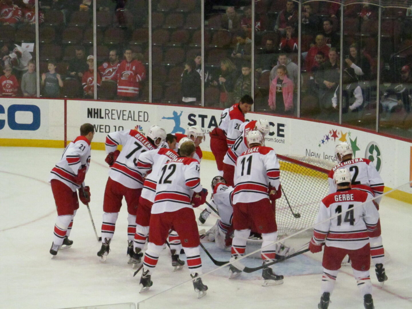 Carolina_Hurricanes_vs._New_Jersey_Devils_-_March_8,_2014_(13073960155)