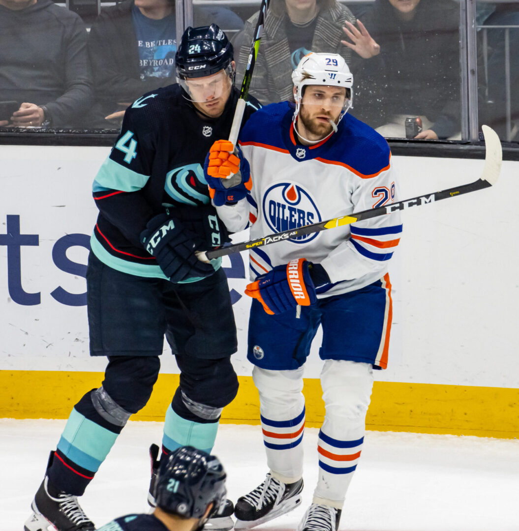 Jamie_Oleksiak_and_Leon_Draisaitl