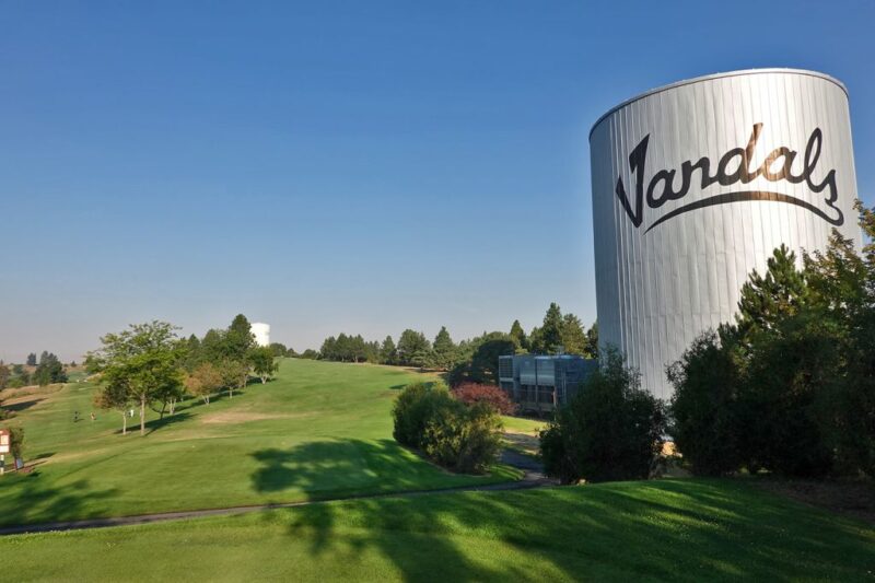 vandal golf course